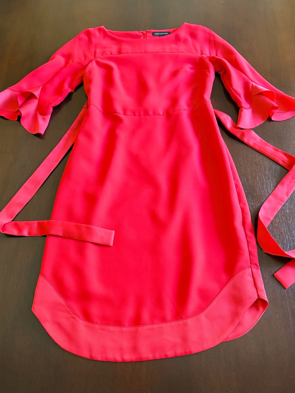 Banana Republic Coral Pink Ruffled Sleeve Dress